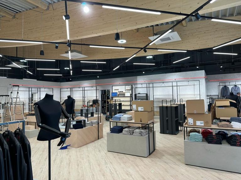 Lloyds Store in Greding